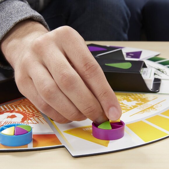 Trivial Pursuit 2000s Edition New Sealed Hasbro Board Game (French Version) - Picture 6 of 14